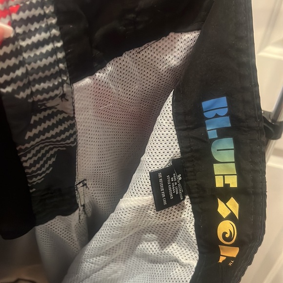 Blue Sol mens, lined swim trunks. - Picture 4 of 4